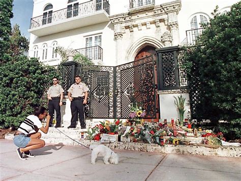 omicidio gianni versace miami|why was guianni versace murdered.